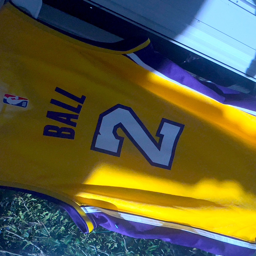 Lonzo ball lakers jersey